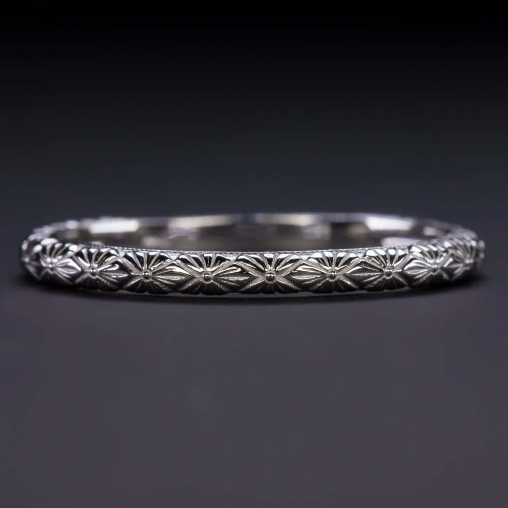14k WHITE GOLD VINTAGE STYLE WEDDING BAND STACKING RING ENGRAVED FLORAL ART DECO