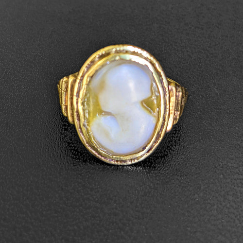 VINTAGE CAMEO RING YELLOW GOLD HAND CARVED VICTORIAN ESTATE COCKTAIL PORTRAIT