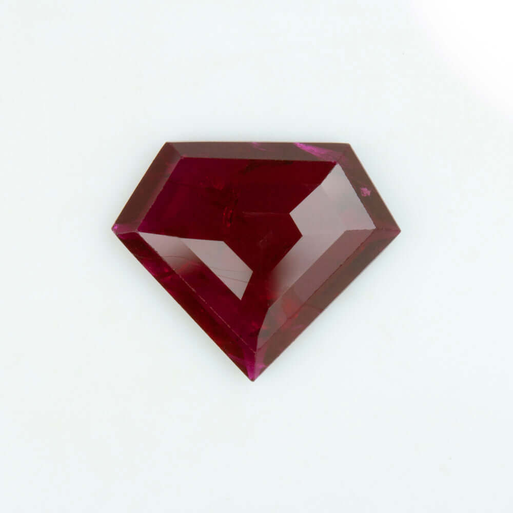 2.25ct NATURAL RUBY 11.1 X 9.2mm SHIELD SHAPE CUT SUPERMAN GEOMETRIC LOOSE 2.5ct Ivy & Rose