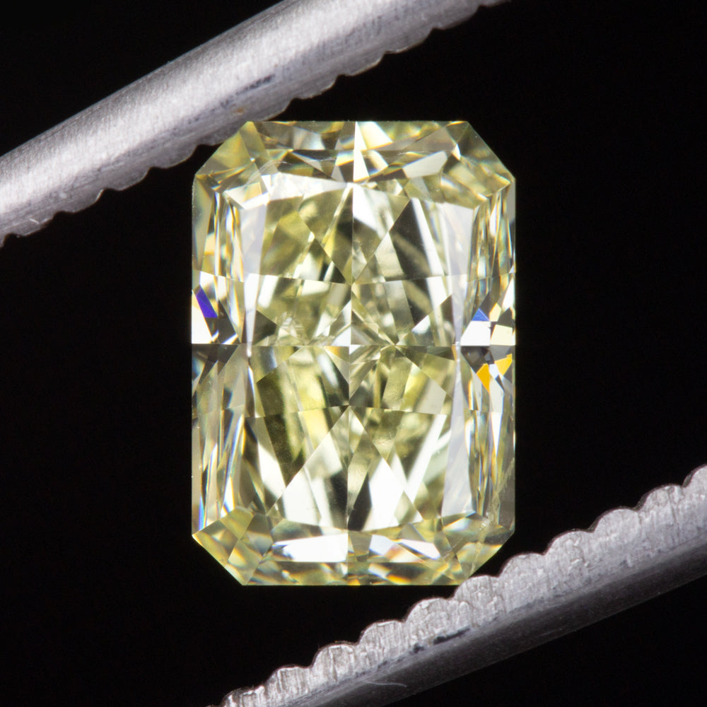 1 CARAT GIA CERTIFIED FANCY LIGHT YELLOW SI2 DIAMOND RADIANT CUT LOOSE  NATURAL