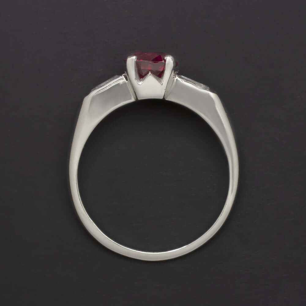 1.55ct RUBY DIAMOND VINTAGE RING PLATINUM OVAL SHAPE 3 STONE NATURAL ESTATE RED
