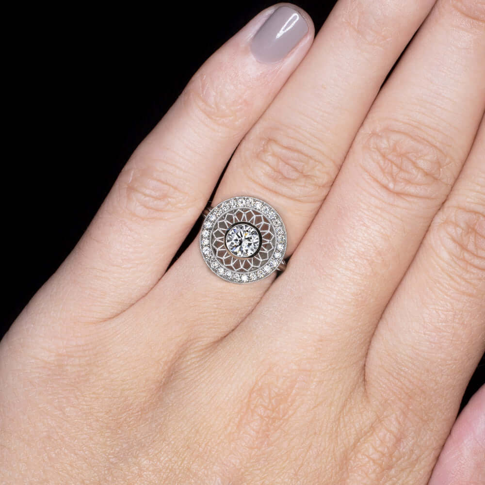 0.70ct VINTAGE STYLE DIAMOND COCKTAIL RING FILIGREE HALO ROUND CUT WHITE GOLD